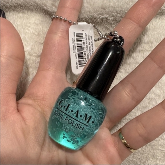 NWT-Resin Nail Polish Bottle Keychain 💅🏽🩵 - Picture 2 of 3